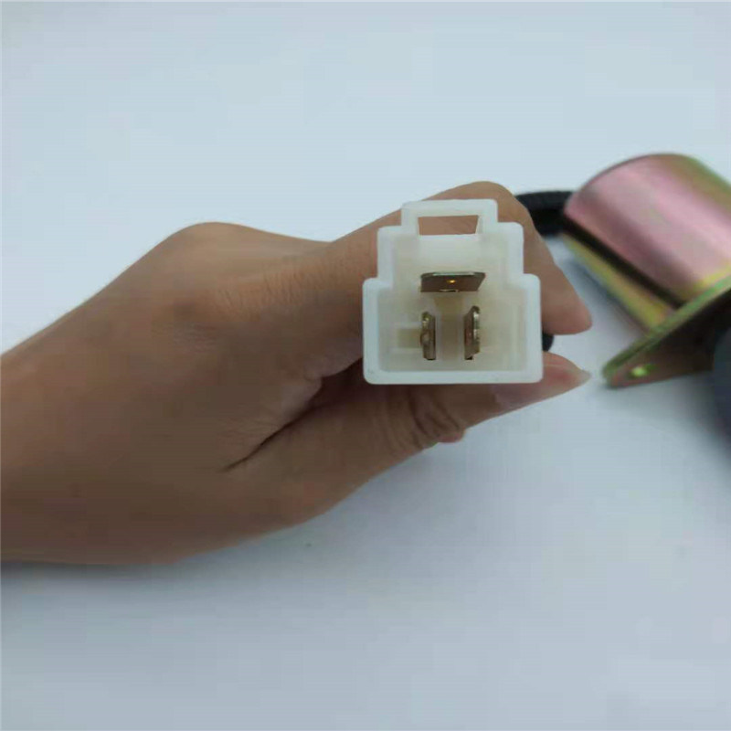 Ajuste de la válvula electromagnética de la parada 1753ES-24A3UC5B1S1/119807-77800 para YANMAR 4TNE98/94/C88