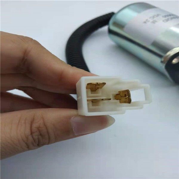 Ajuste triangular de la válvula electromagnética de la parada del enchufe 3935650 para el excavador Engine Parts de Cummins 6CT