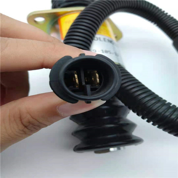 La válvula electromagnética 24V de la parada D59-105-12 cupo para XiaGong 951/953 excavador del cargador de ShangChai D6114